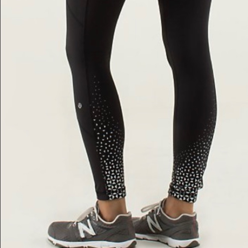 Lululemon reflective black leggings size 2